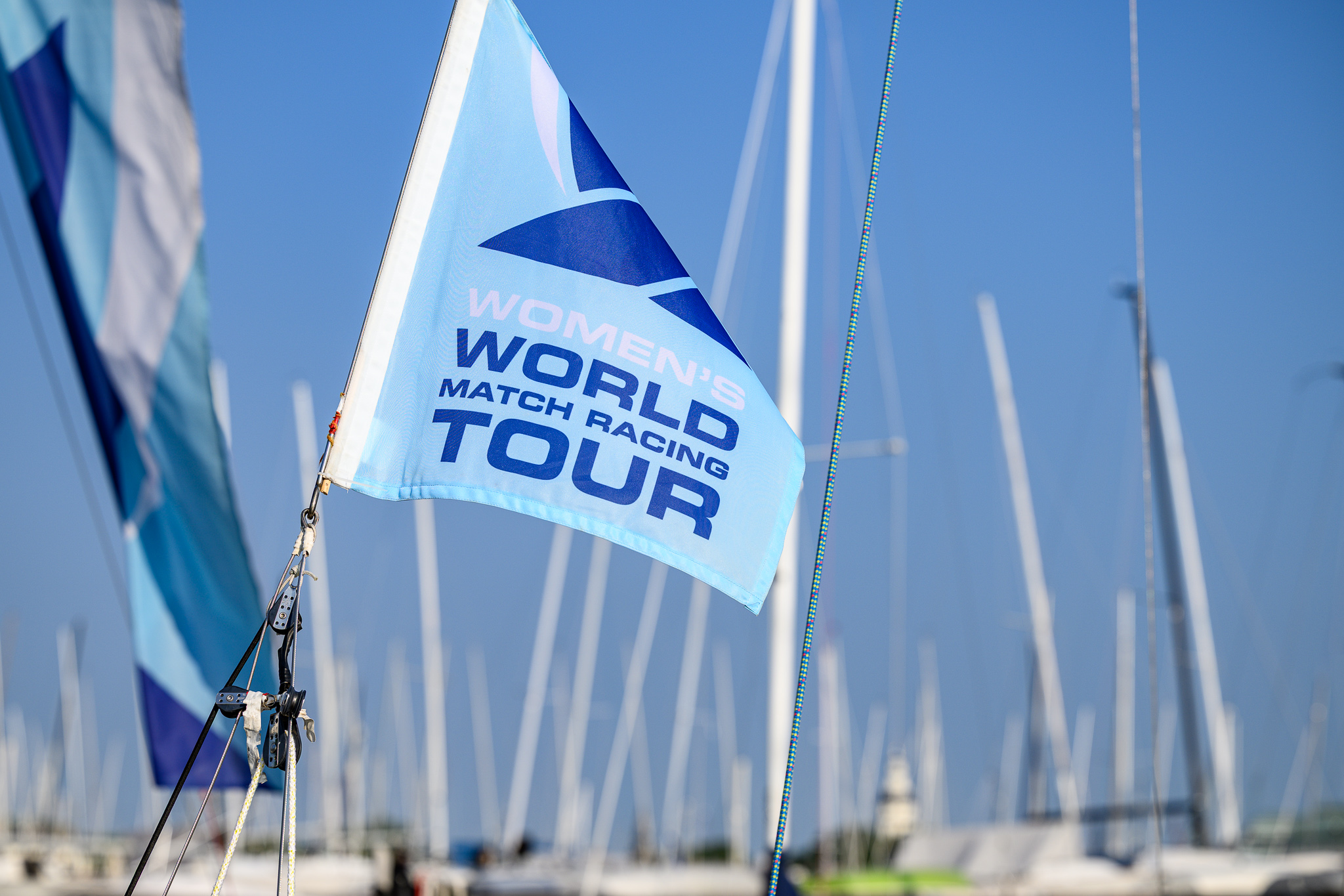 J/22 sailboats racing on the Chesapeake Bay